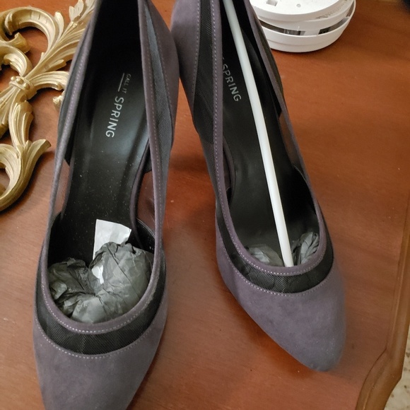 Pumps - Picture 3 of 3